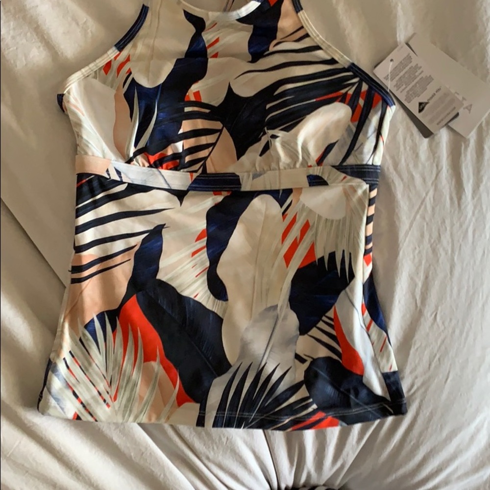 Athleta Tankini swim top. NWT.